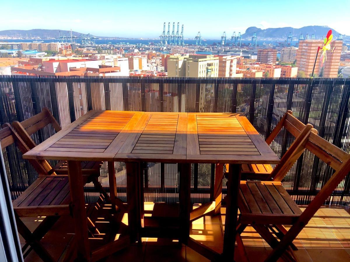 Piso semicentrico con vistas a la bahía de Algeciras Apartamento Exterior foto